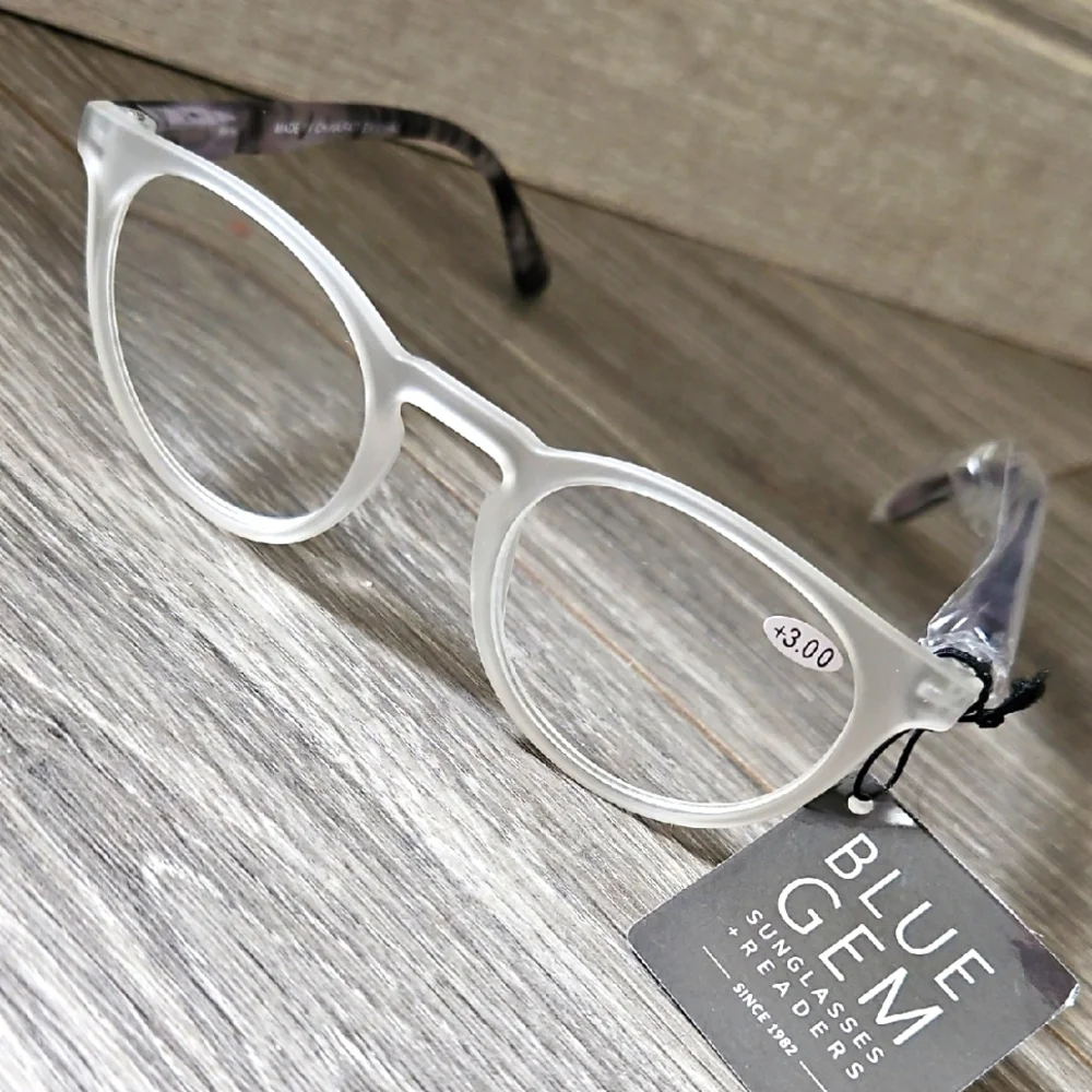 Clear and Grey 100% UVA/UVB Protection Reader Glasses +3.00 NWTs
